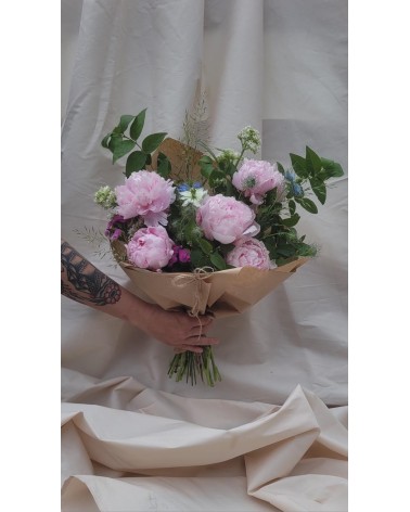 Atelier création de bouquet de fleurs fraîches avec Mariette